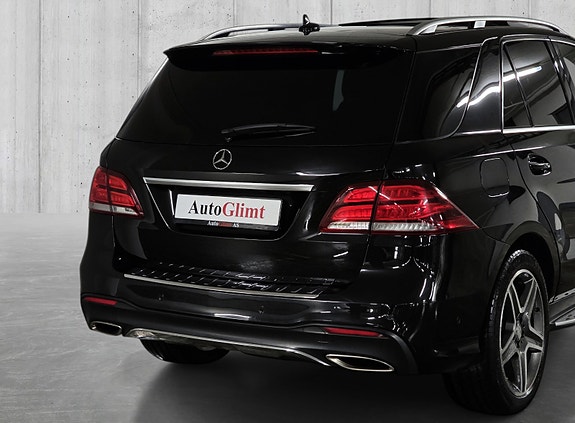 Mercedes-Benz GLE400 5 of 30