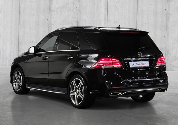 Mercedes-Benz GLE400 16 of 30