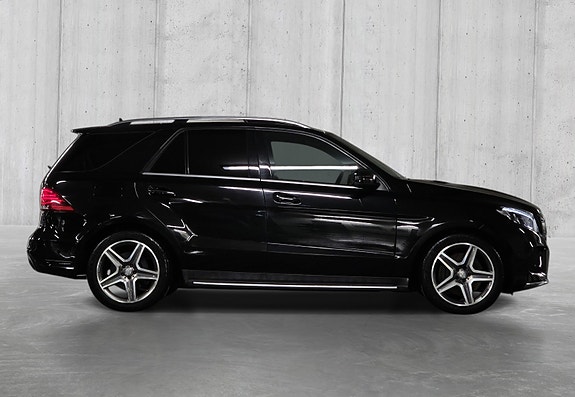 Mercedes-Benz GLE400 6 of 30