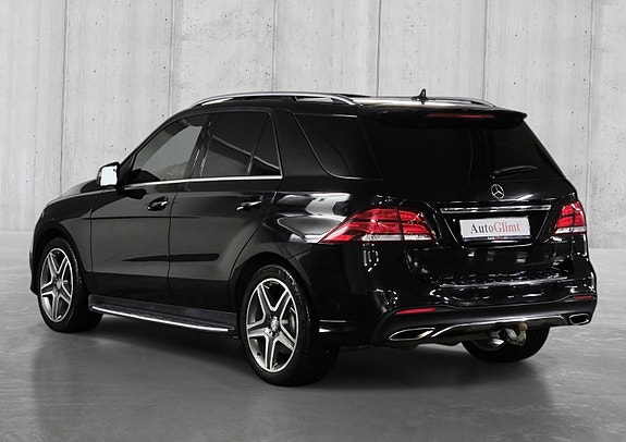 Mercedes-Benz GLE400 17 of 30