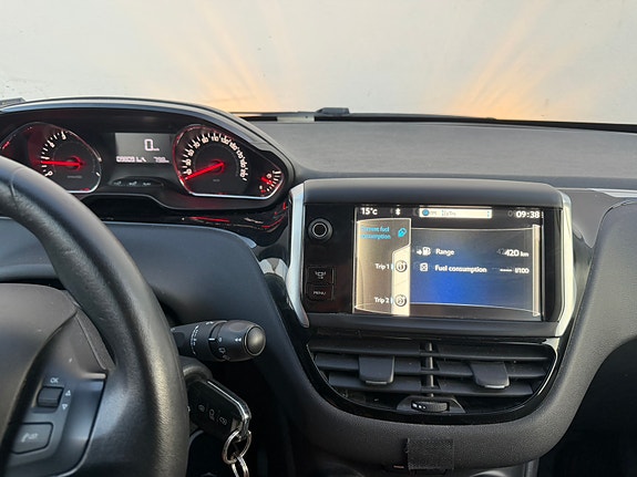Peugeot 208 17 of 17