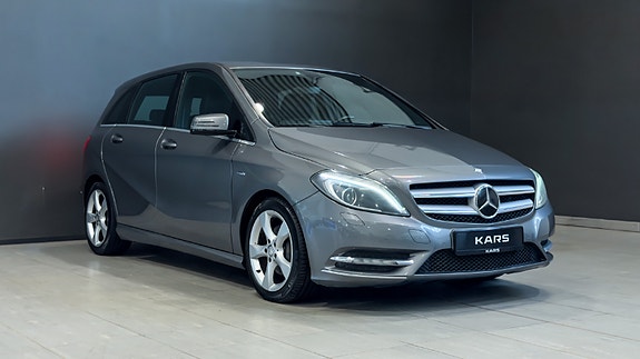 Mercedes-Benz B180 9 of 30