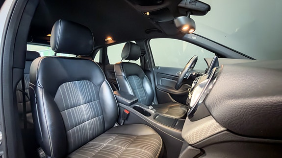 Mercedes-Benz B180 26 of 30