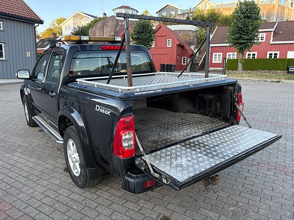Isuzu D-max 9 of 24