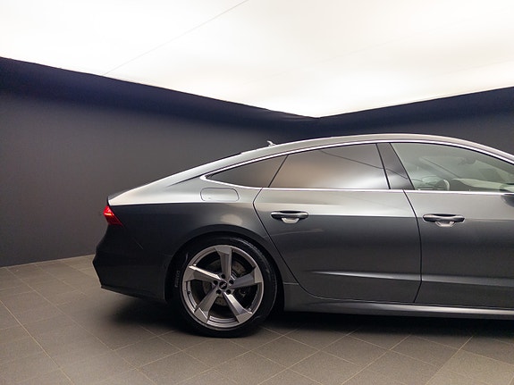 Audi A7 10 of 30