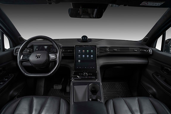 NIO ES8 9 of 28