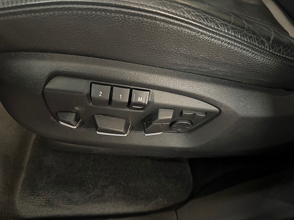 BMW X5 13 of 14