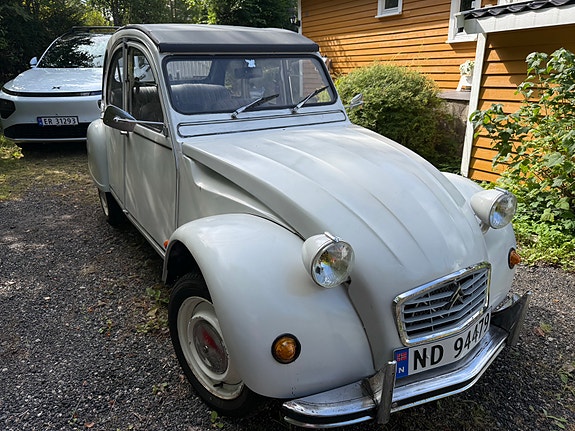 Citroen 2CV 12 of 12