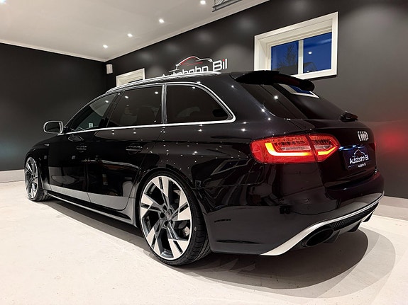Audi RS4 7 of 30