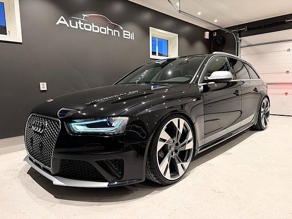 Audi RS4 9 of 30
