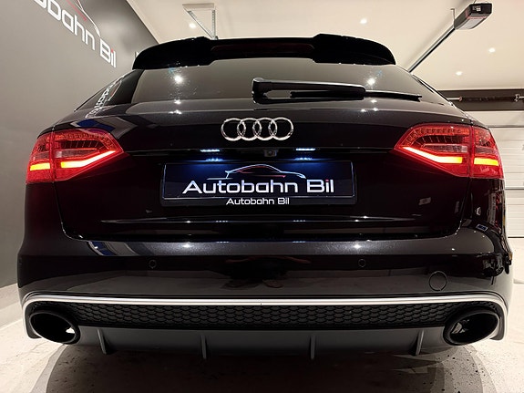 Audi RS4 5 of 30