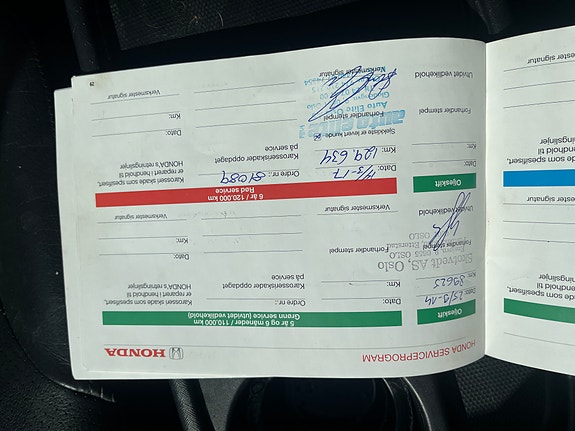 Honda CR-V 25 of 27