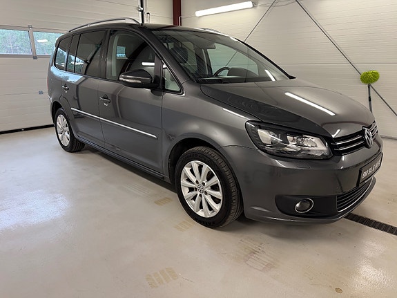 Volkswagen Touran 4 of 30