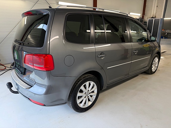 Volkswagen Touran 9 of 30