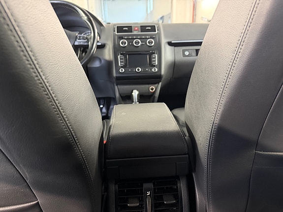 Volkswagen Touran 18 of 30