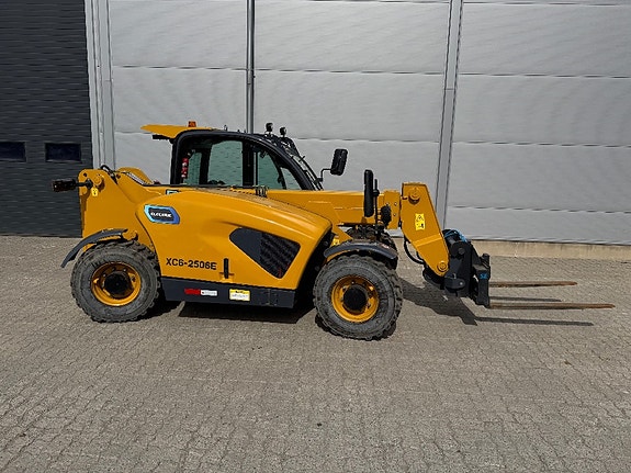 XCMG XC 6-2506 E