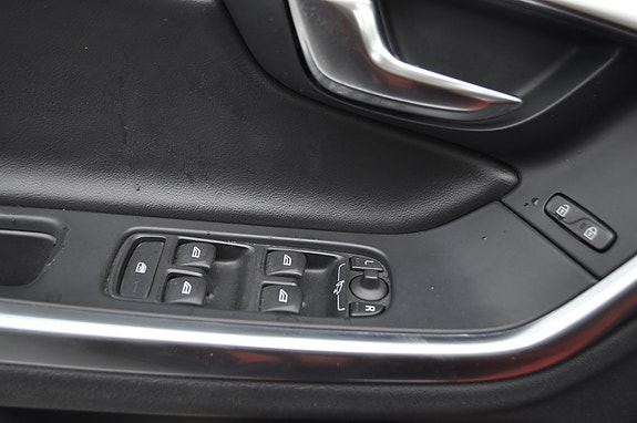Volvo V60 24 of 28