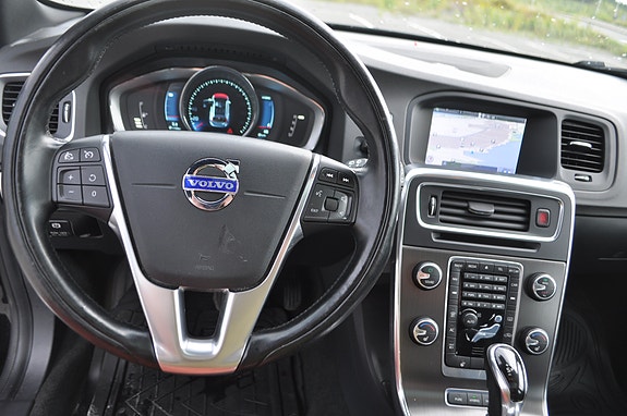 Volvo V60 21 of 28