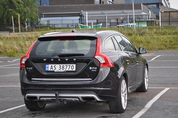 Volvo V60 7 of 28