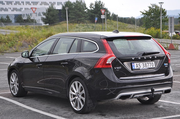 Volvo V60 9 of 28