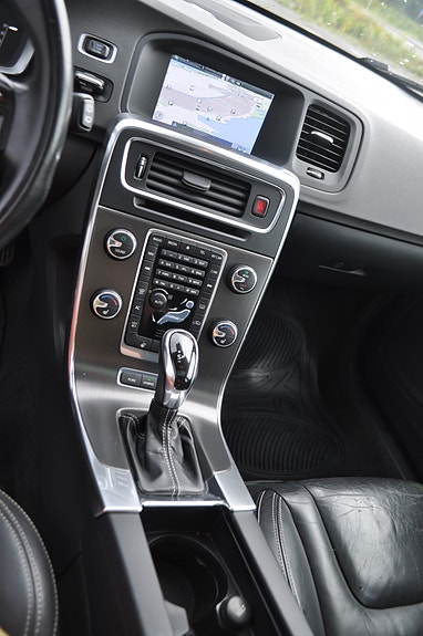 Volvo V60 22 of 28