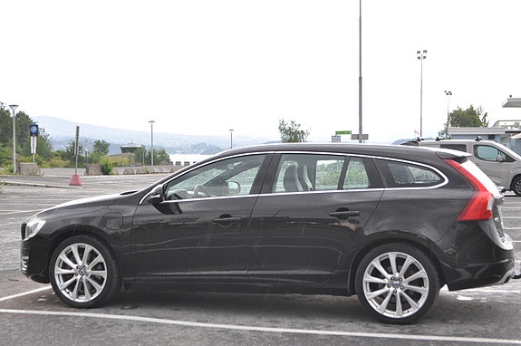 Volvo V60 10 of 28