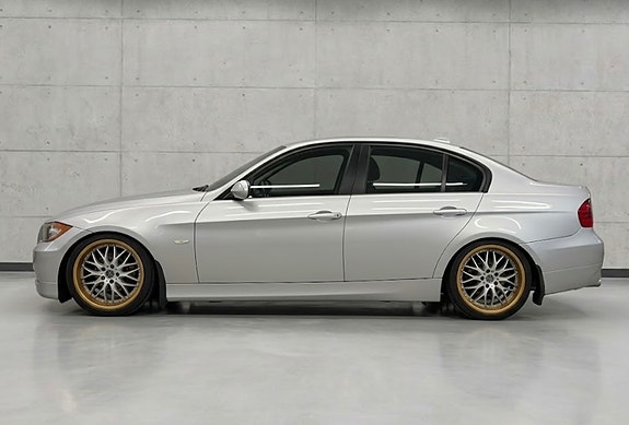 BMW 318d 5 of 15