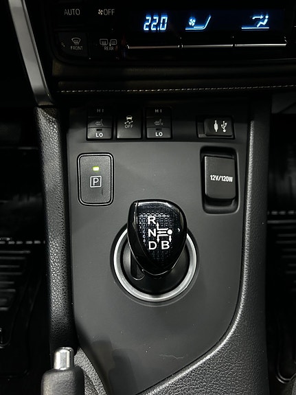 Toyota Auris 30 of 30