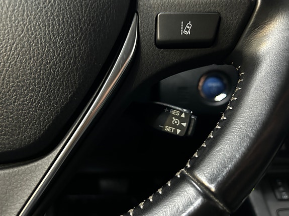 Toyota Auris 16 of 30