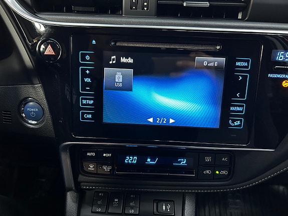 Toyota Auris 26 of 30