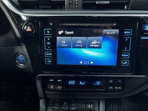 Toyota Auris 23 of 30
