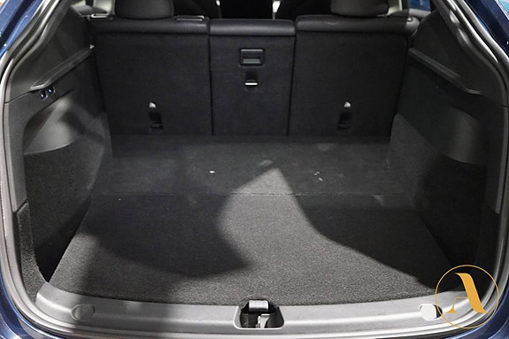 Tesla Model Y 20 of 30