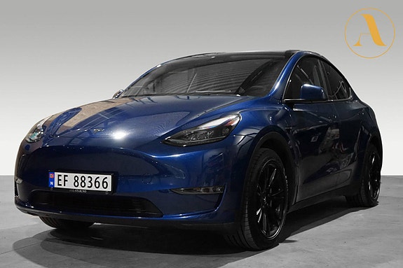 Tesla Model Y 2 of 30