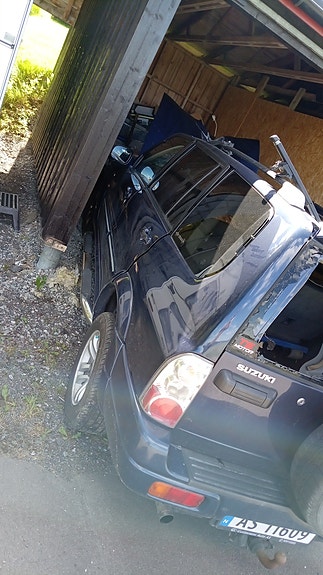 Suzuki Grand Vitara 6 of 8
