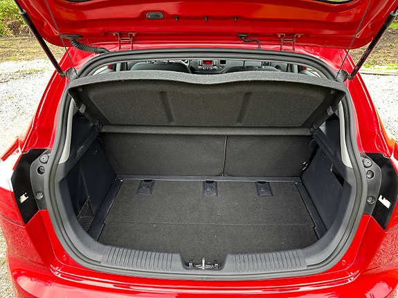 Kia Rio 9 of 16