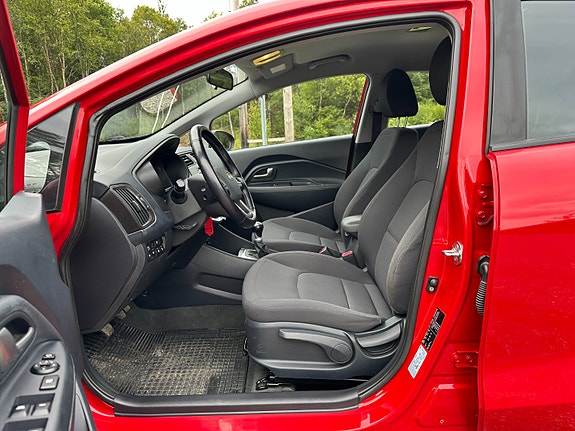 Kia Rio 14 of 16