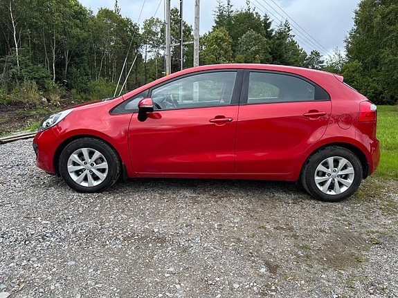 Kia Rio 3 of 16