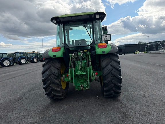 John Deere 5820 15 of 30