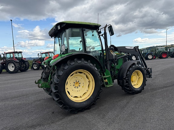 John Deere 5820 20 of 30