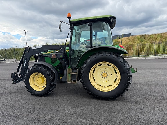 John Deere 5820 8 of 30