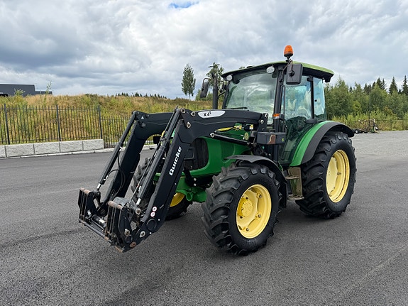 John Deere 5820 2 of 30