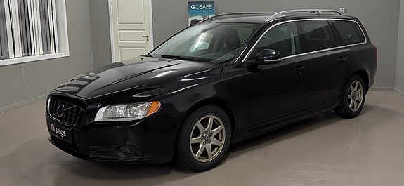 Volvo V70 5 of 24