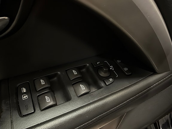 Volvo V70 11 of 24