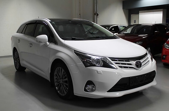 Toyota Avensis 8 of 30