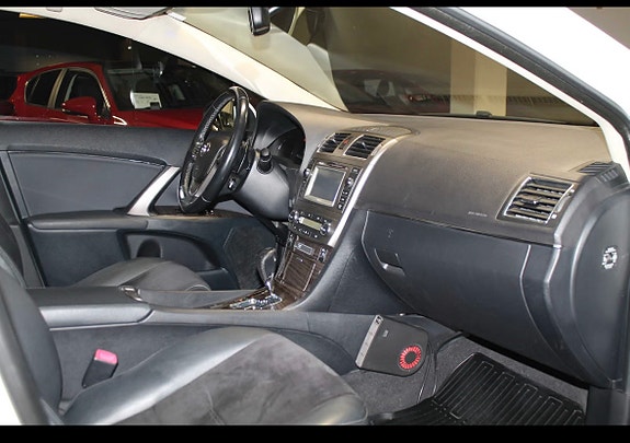 Toyota Avensis 29 of 30
