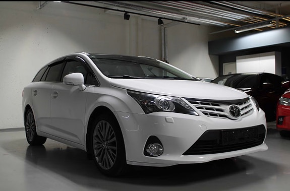 Toyota Avensis 6 of 30