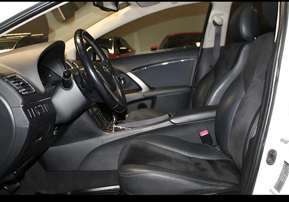 Toyota Avensis 27 of 30