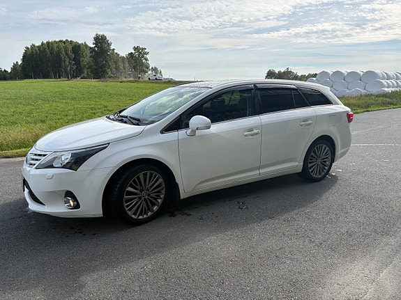 Toyota Avensis 22 of 30