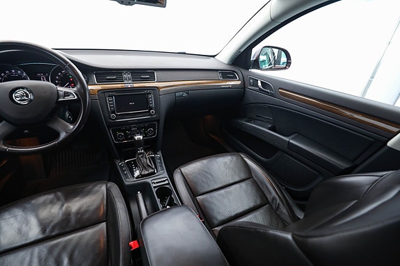 Skoda Superb 24 of 30