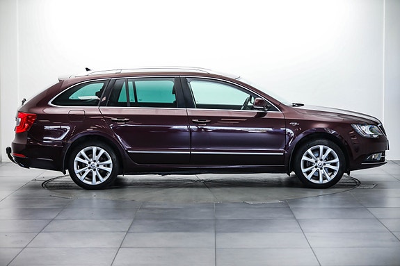Skoda Superb 2 of 30